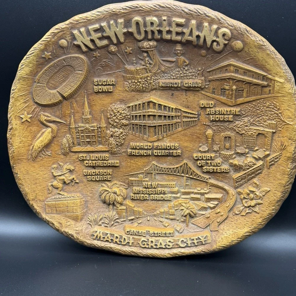 New Orleans Mardis Gras‎ Louisiana Carved Wood Look Resin Souvenir Wall Art USA